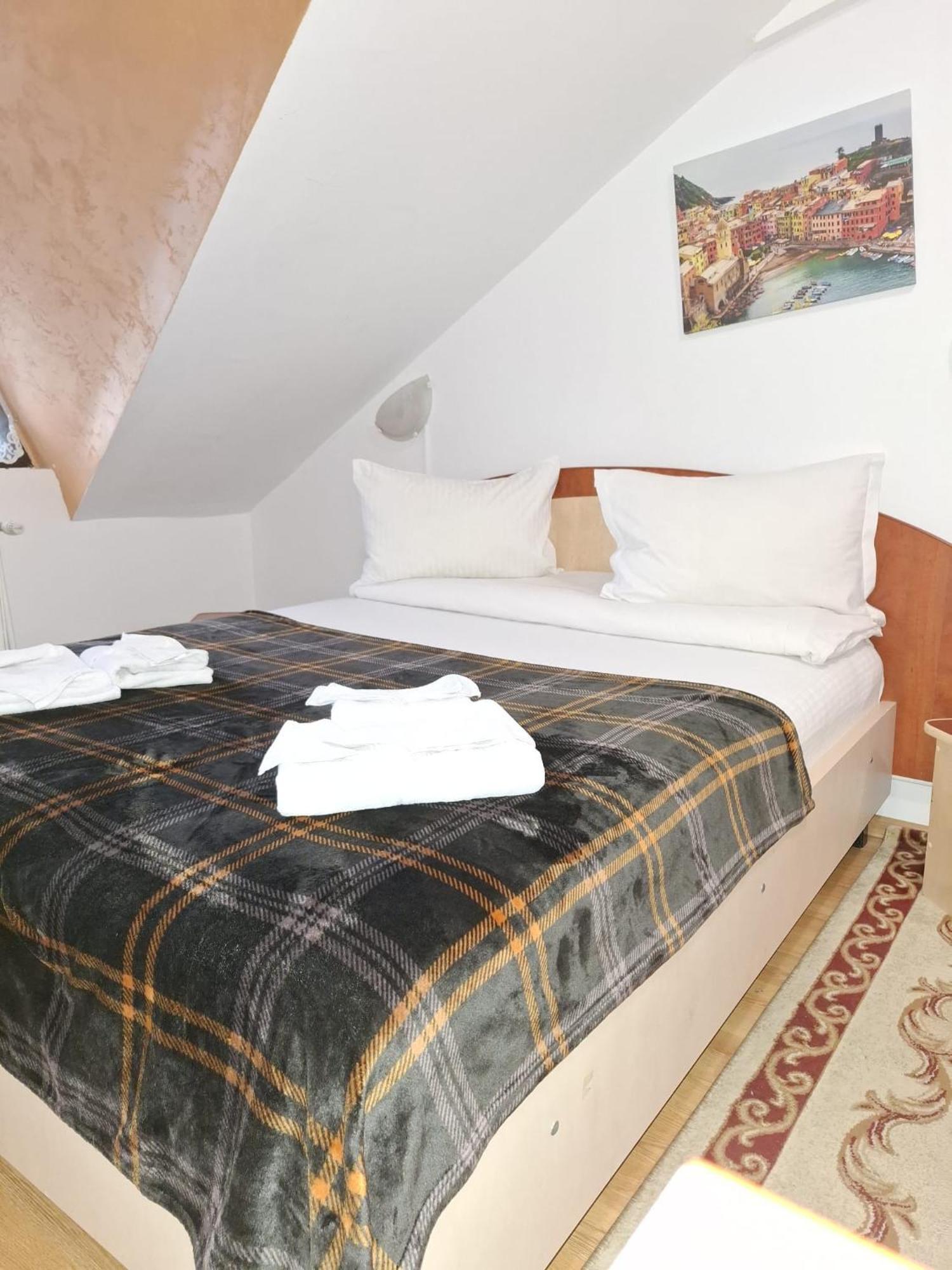 Casa Boiereasca Hotel Яш Екстериор снимка