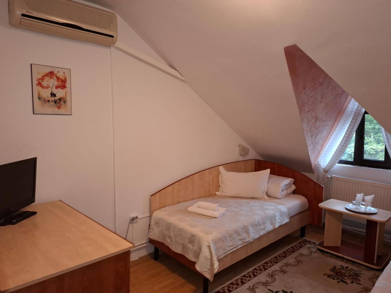 Casa Boiereasca Hotel Яш Екстериор снимка