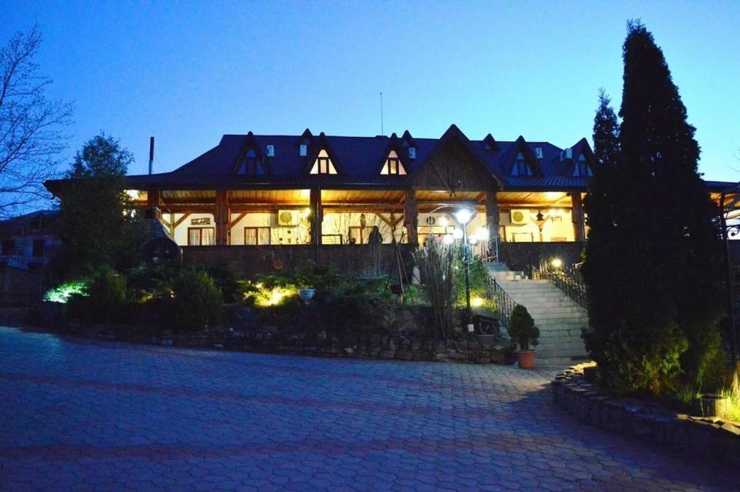 Casa Boiereasca Hotel Яш Екстериор снимка