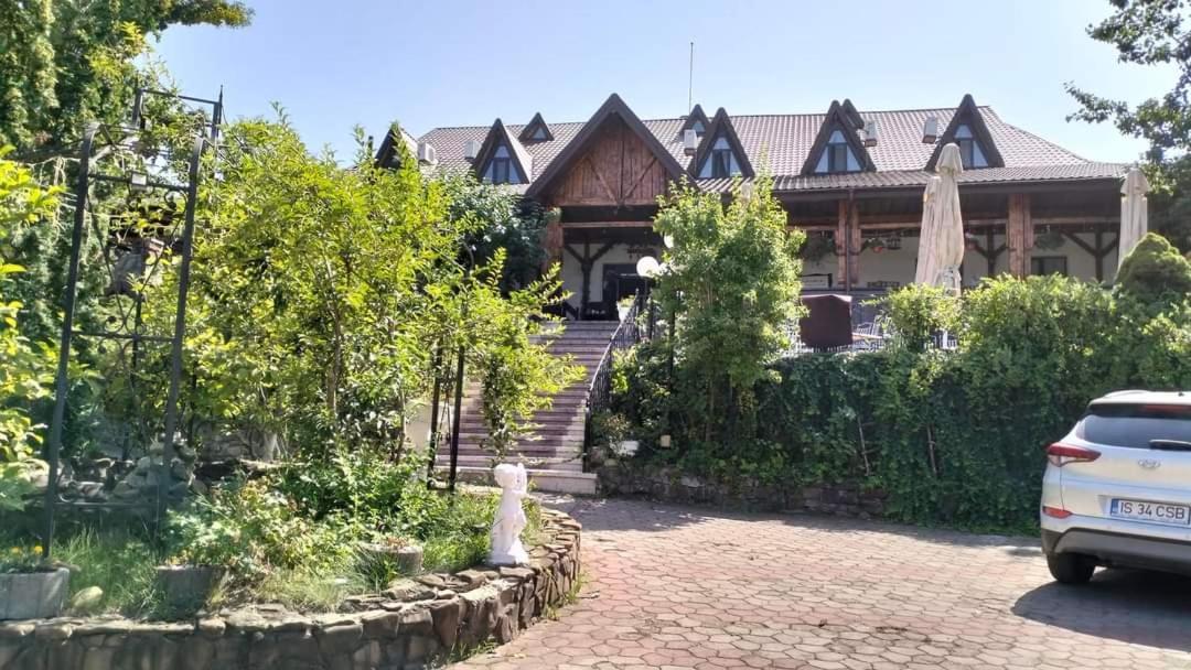Casa Boiereasca Hotel Яш Екстериор снимка