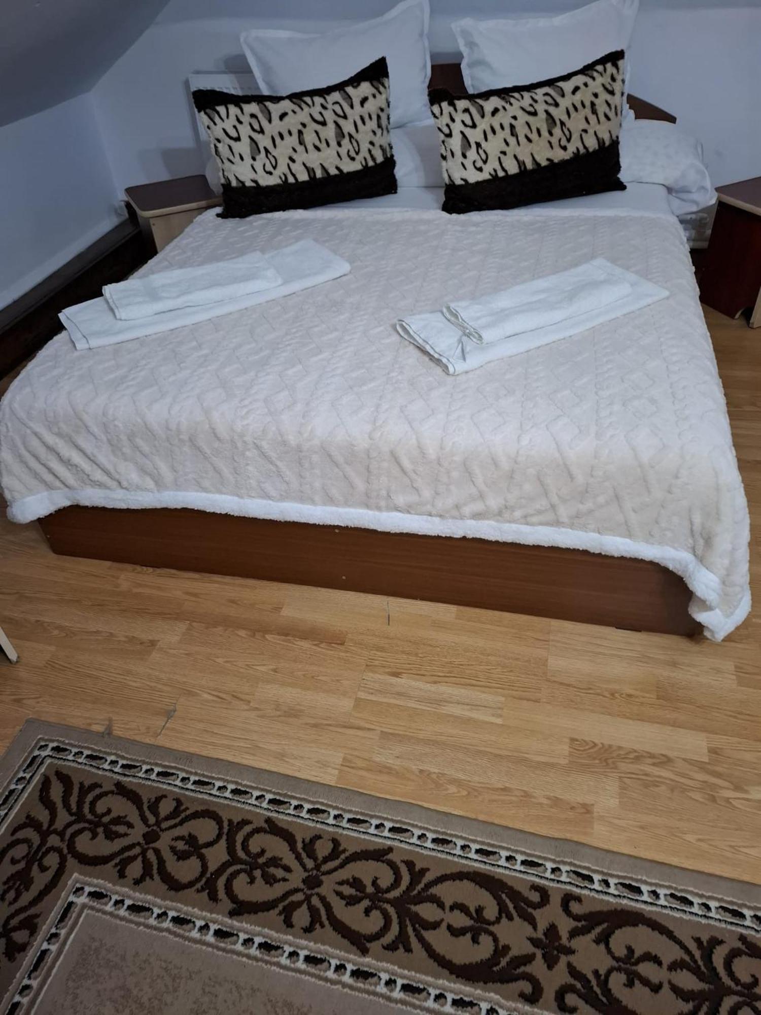 Casa Boiereasca Hotel Яш Екстериор снимка